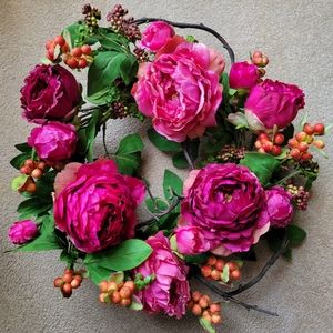 NIB Peony & Berry 20" Silk Wreath
